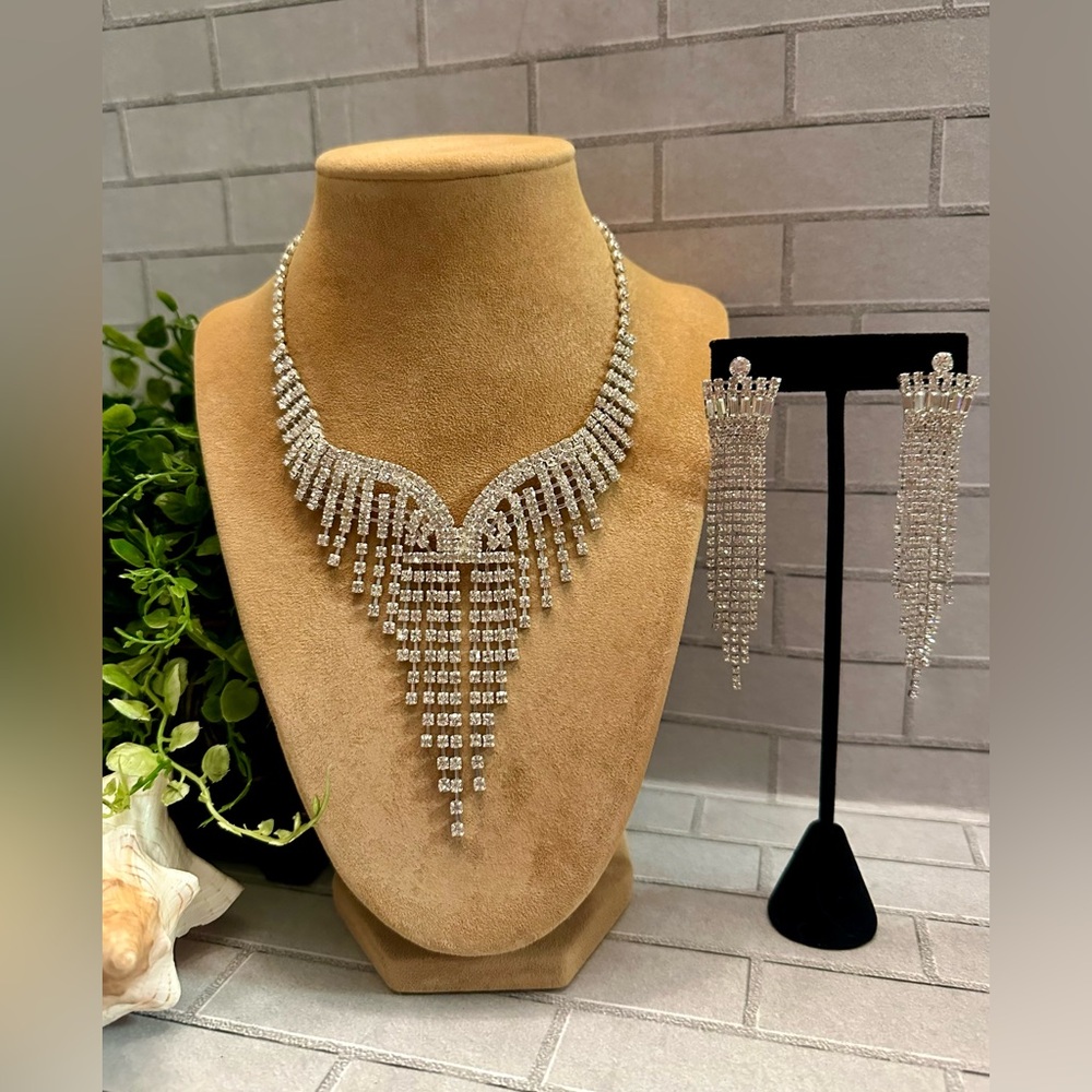 Rhinestone Statement Necklace Set - image 1